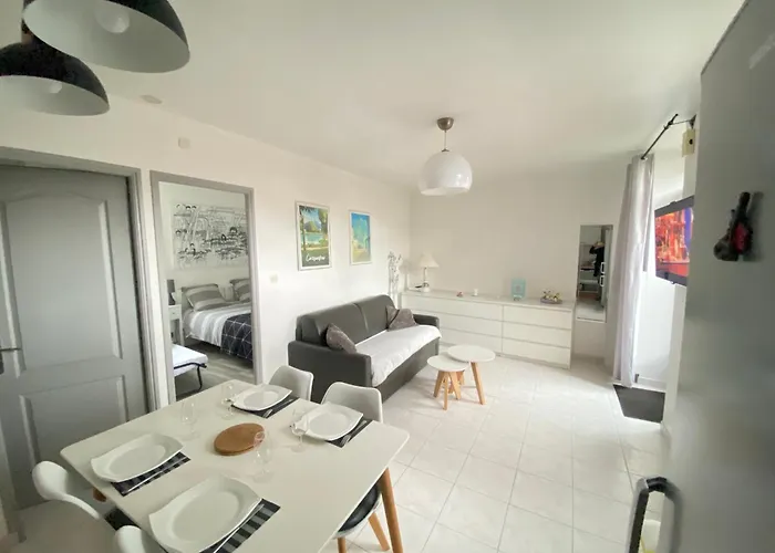 Le Clousy- - Centre شقة